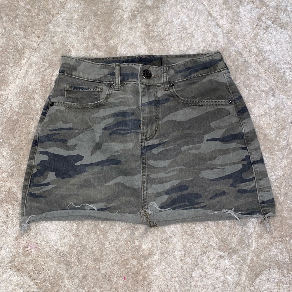 Camouflage mini skirt from Express! size 0